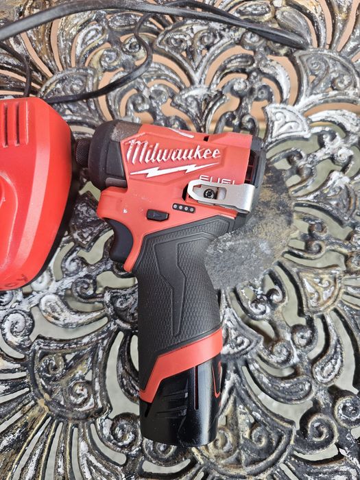 Impact milwaukee m12 fid2
