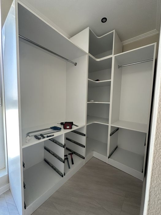 Мебели по поръчка