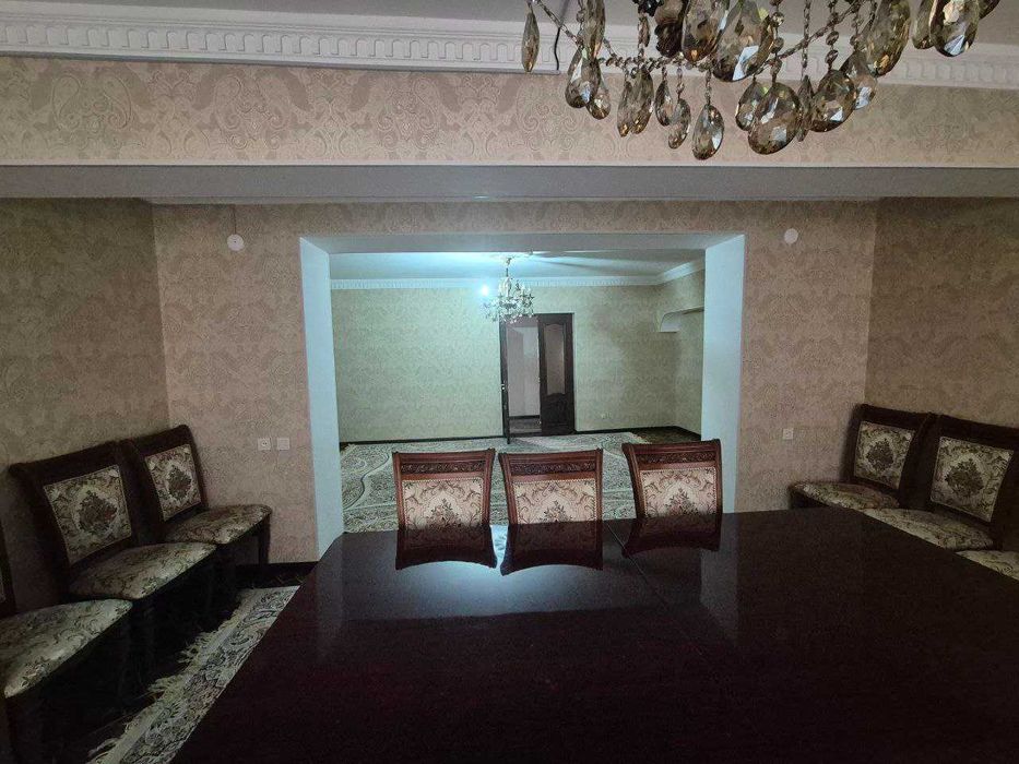 Ц-2 5/5/8 Главпочтамт, своя. СРОЧНО! Продаётся 5 комнатная квартира