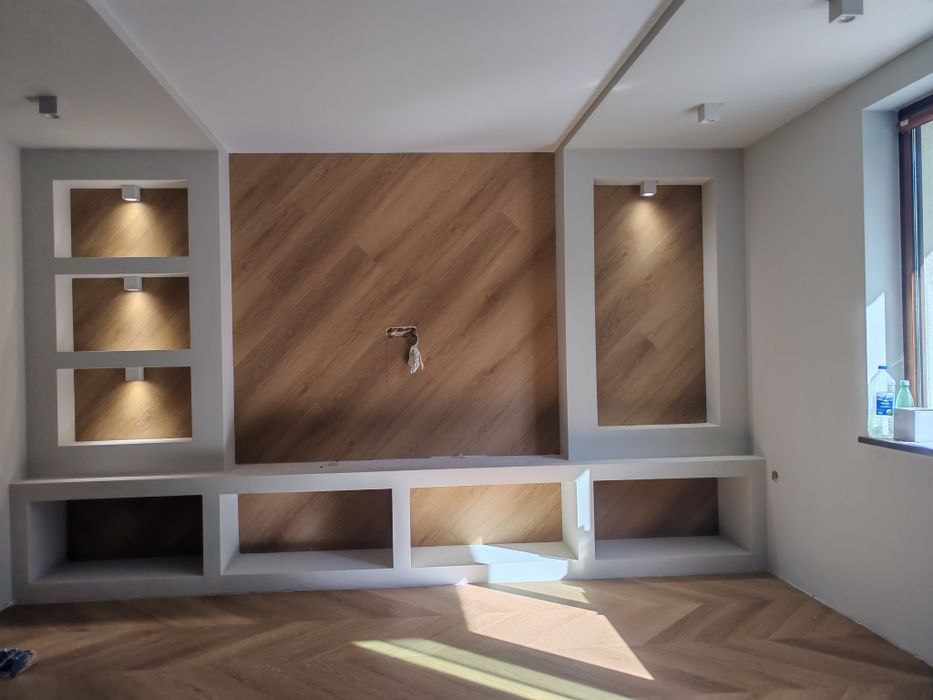 Професионален монтаж на паркет / ламинат ,первази ,лайсни