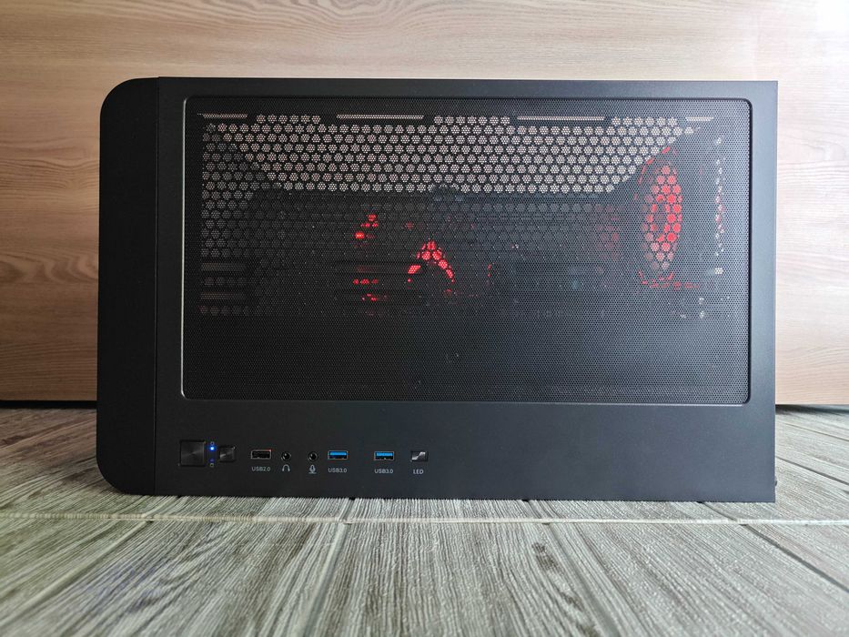 Геймърски компютър Ryzen 5 5600/RX 6800XT/16GB RAM/512GB SSD