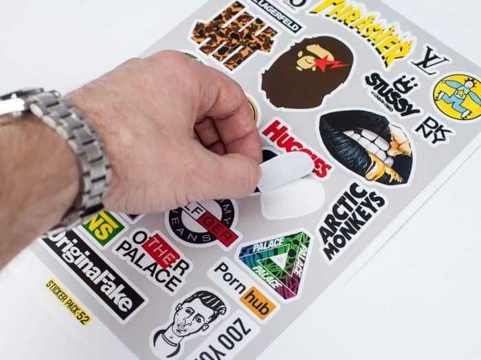 Профессиональная печать стикеров и наклеек оракал