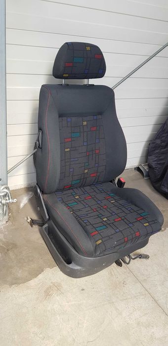 Предна седалка-VW Polo