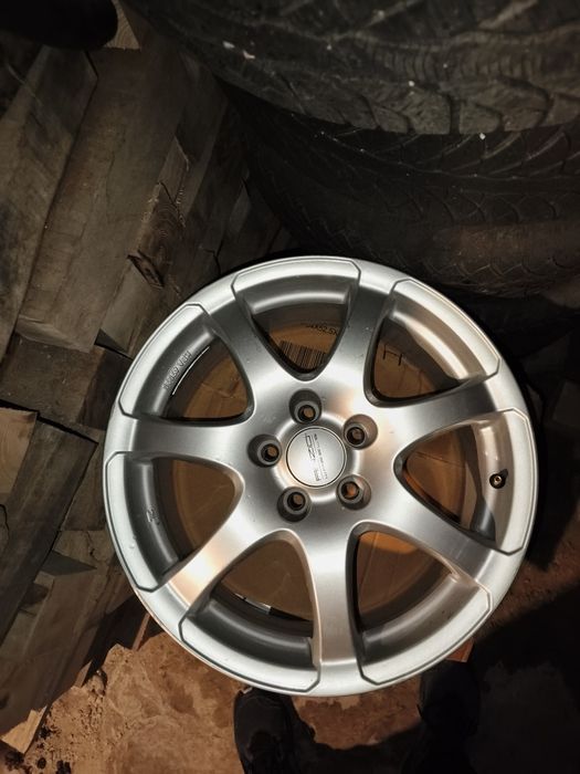 Джанти 17х5x108 централен отвор 70.1 с втулки на 65.1