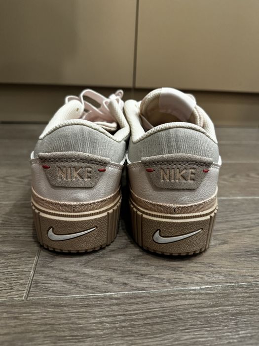 Nike Court Legacy Lift