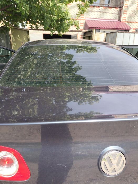 Машина Фольксваген B6