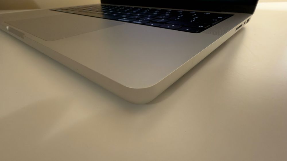 MacBook Pro 14" M3 Pro • 18GB RAM • 512GB SSD • 97% Battery • Пълен комплект — миниатюра 6