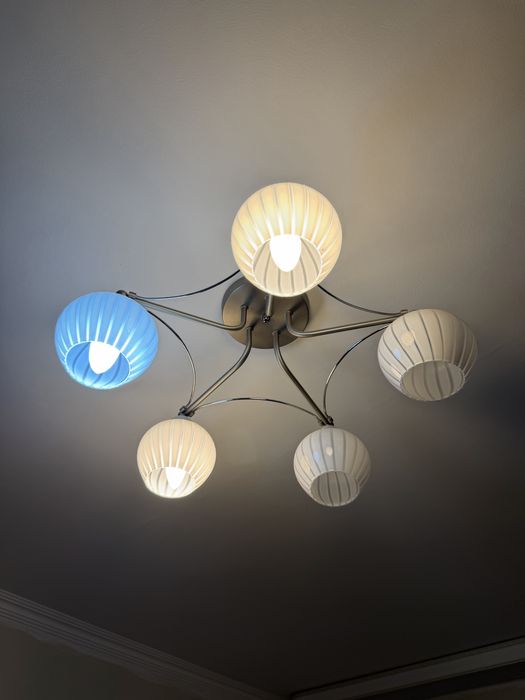 Продам люстры, все три за 10.000