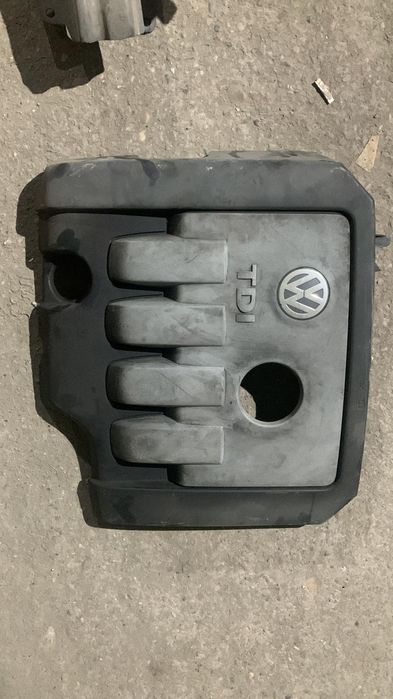 Capac motor BKP Passat B6