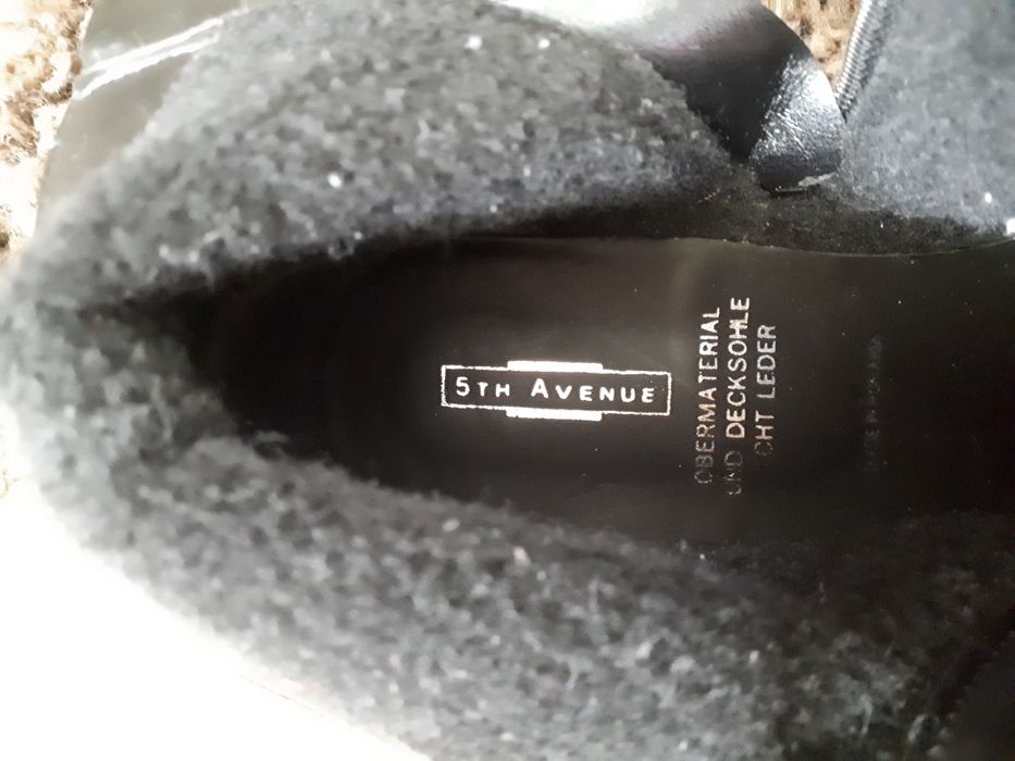 Botine piele intoarsa