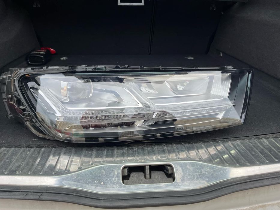 Преден десен фар за Audi Q7 2016-2019 FULL LED