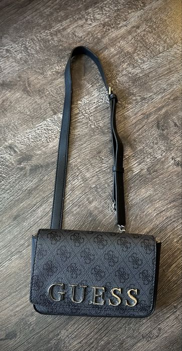 Чанта Guess в сиво