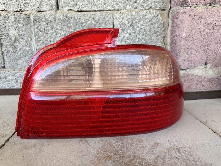 Тайота авенсис задний стоп