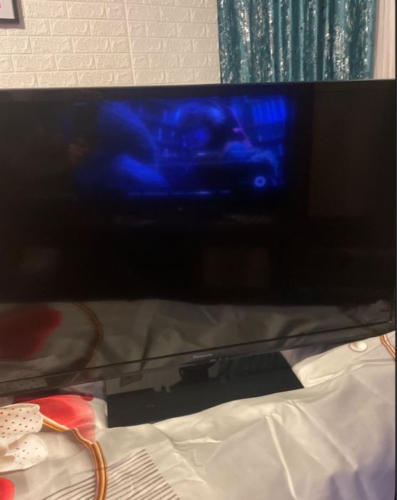 Televizor  panasonic