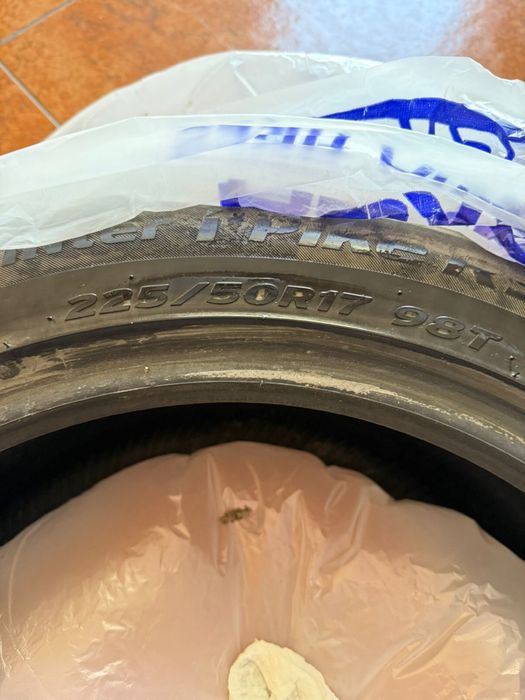 Продам шипованные шины hankook