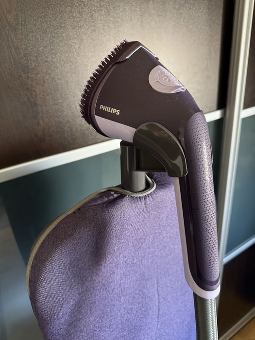 Уред за гладене с пара Philips