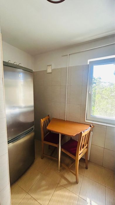 Inchiriez apartament 2 camere