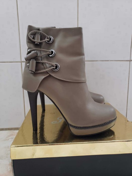 Нови дамски боти Fenika  № 39