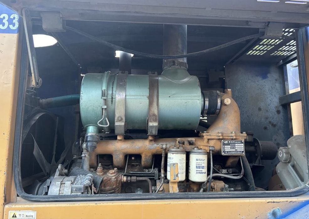 Ковшовый Погрузчик Трактор