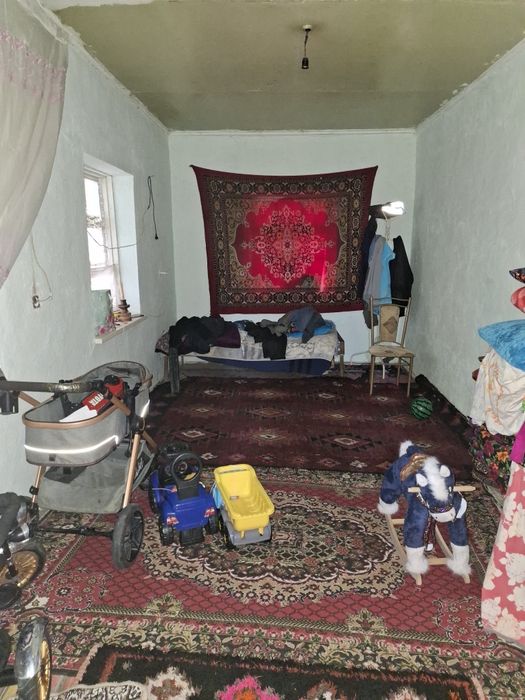 Bulung'ur shahar, Doʻstlik MFY da 8 soʻtixli xovli, 10 ta  xonasi bila