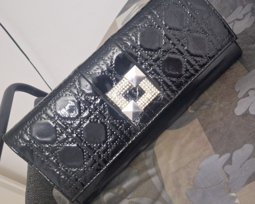 Сумкалар сатылады