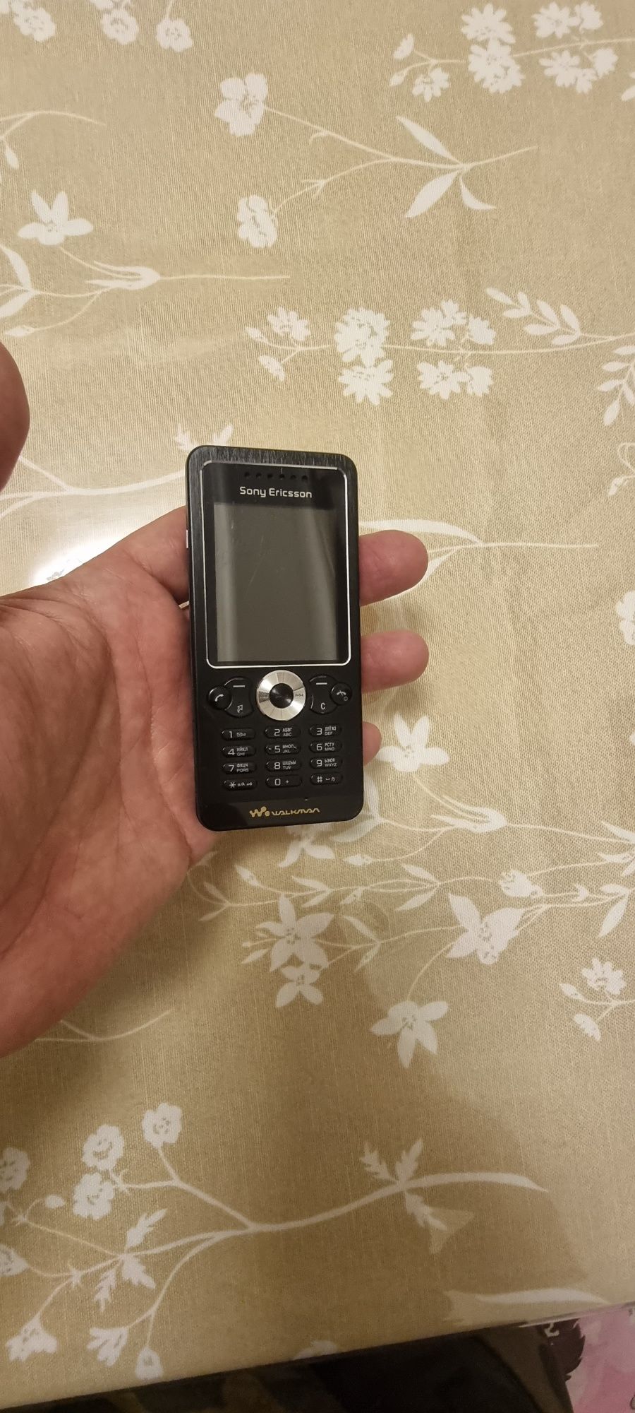 Sony ericsson w302 midnight black obmenam bor: 600 000 сум - Мобильные  телефоны Ташкент на Olx