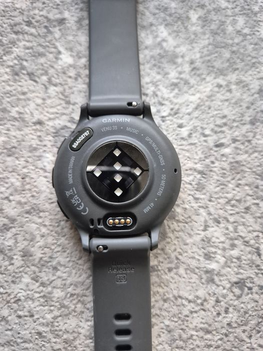 Garmin Venu3s в гаранция до ное 2027