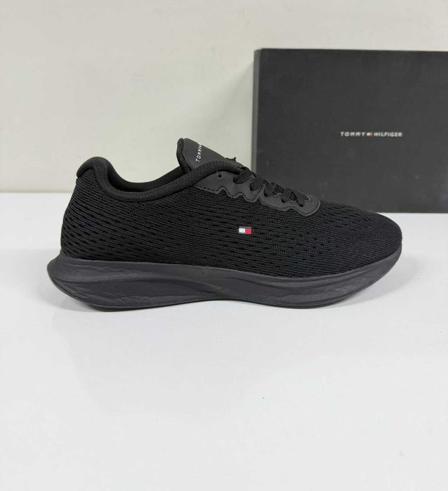 Tommy Hilfiger Lightweight