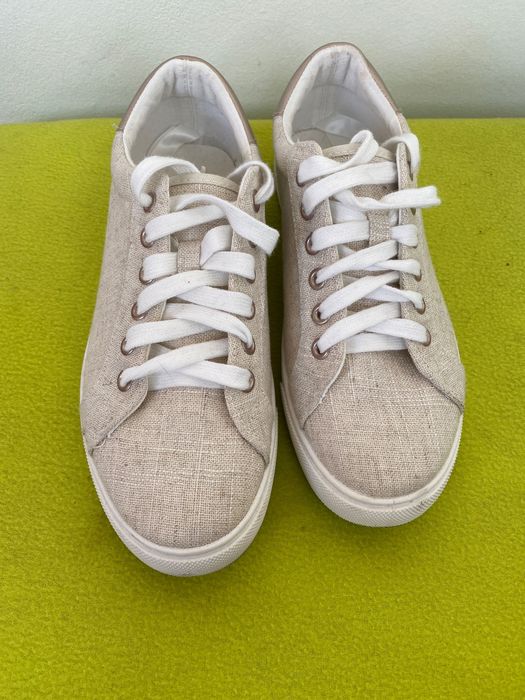 Adidasi din panza nr.38