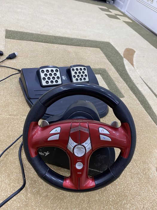 Продам руль с педалем