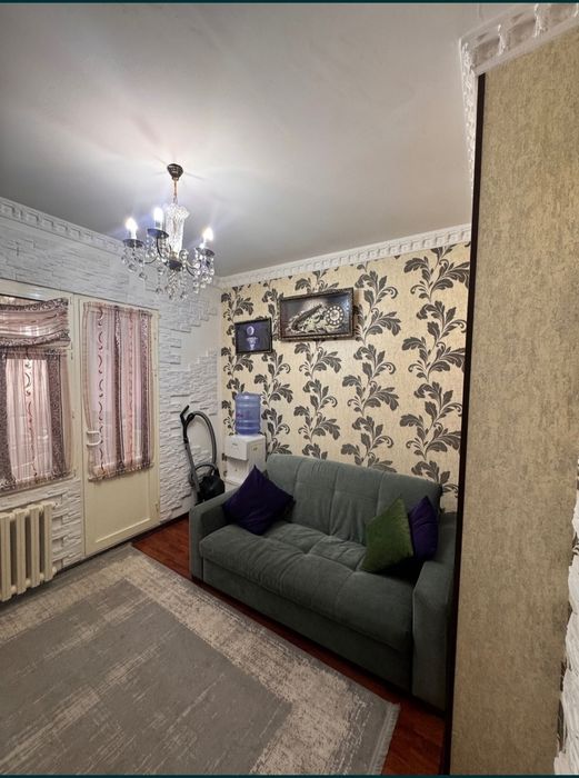 Продается уютная 3 комн. на М.Горький!!! Срочно