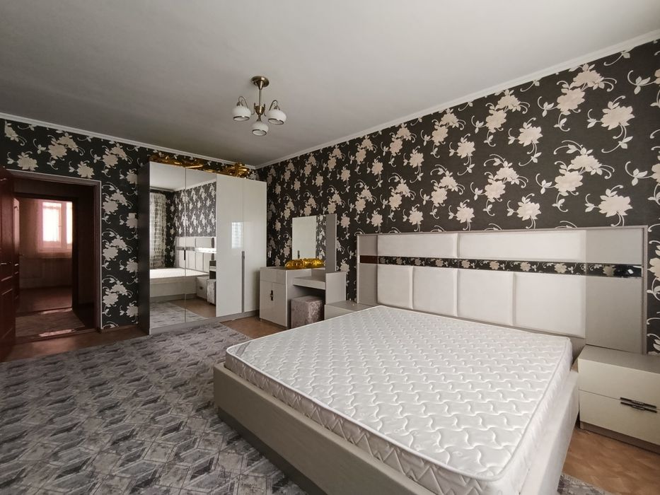 3хкомн кв в 12 мкр 27д 25 млн