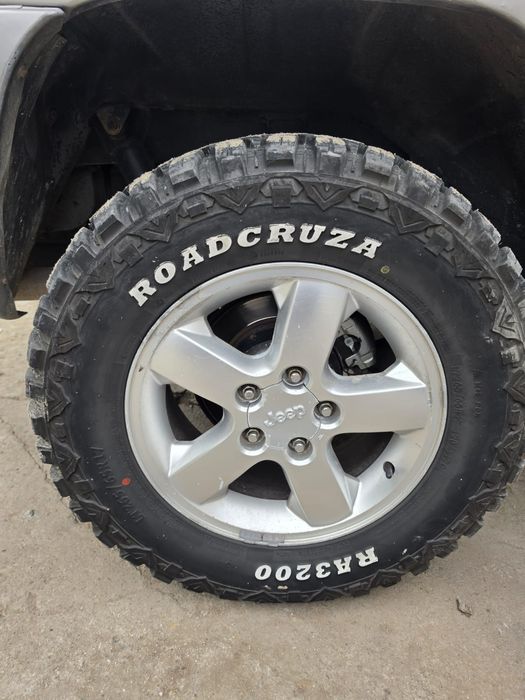 Продавам Roadcruza 3200 - 265/65/17