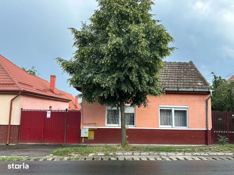 Casa DE VÂNZARE in Tarnaveni str Avram Iancu
