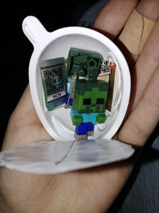 Фигурки minecraft kinder JOY