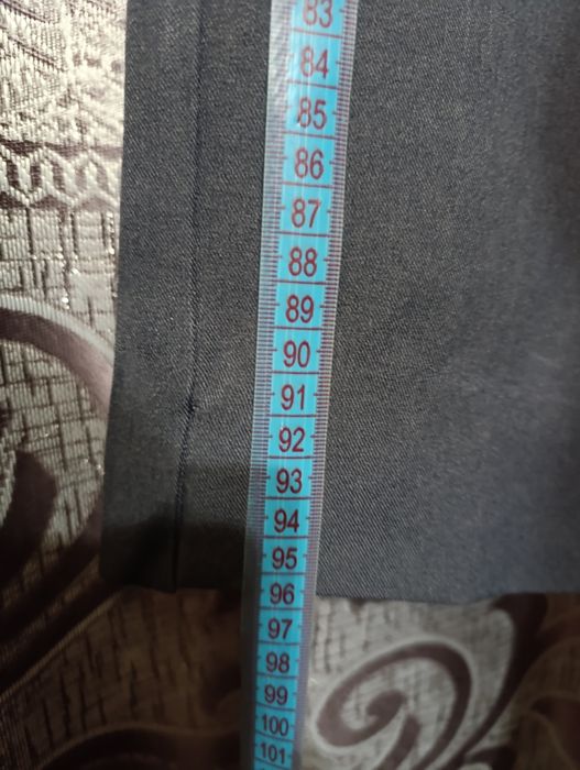 Офисный женский костюм