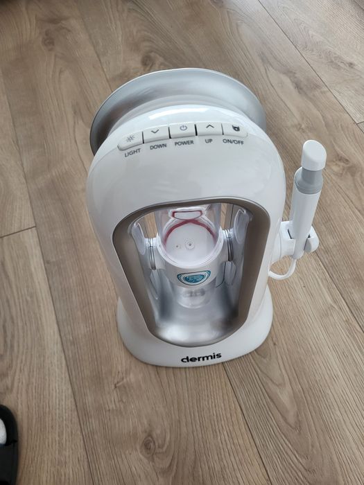 Hydrafacial - aqua peeling