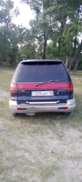 Продам машину Mitsubishi RVR