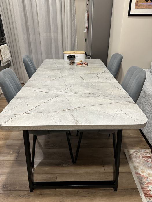 кухонный-гостинный стол