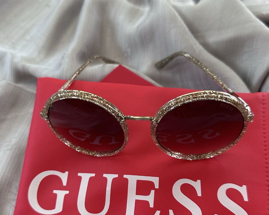 Дамски слънчеви очила GUESS