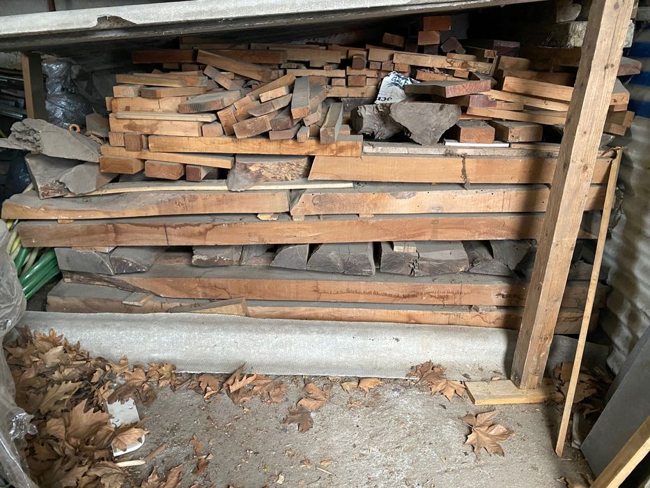 Дърво тик и орех