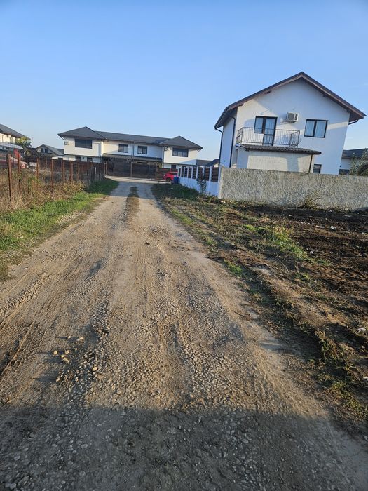 Teren de vanzare cu autoritățile si proiect inclus