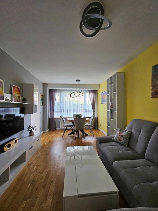 Дава се под наем Тристаен апартамент в София, Изток - 72 кв.м за 920 € - Снимка #17