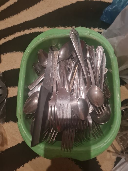 Продам не дорого посуду б/у