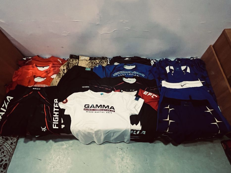 Мма одежда бу почти новый