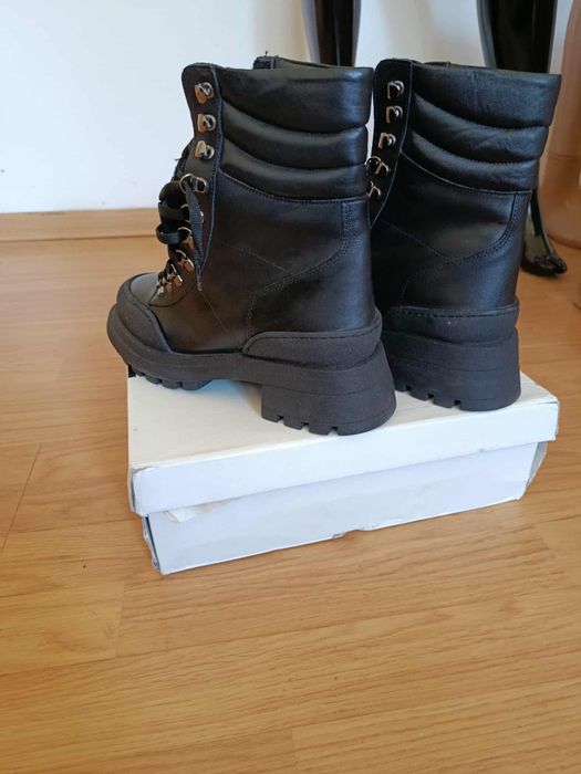 Ghete din piele naturala, mărimea 39