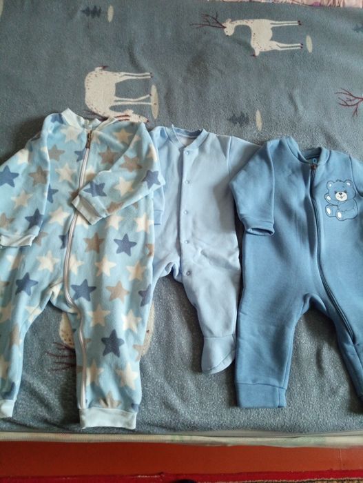 Детские комбинезоны.