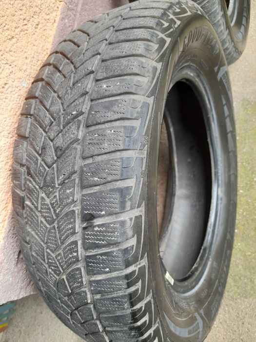 Зимни гуми Good year