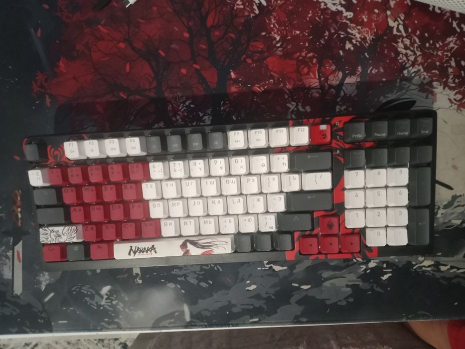 Продам клавиатуру bloody naraka s98