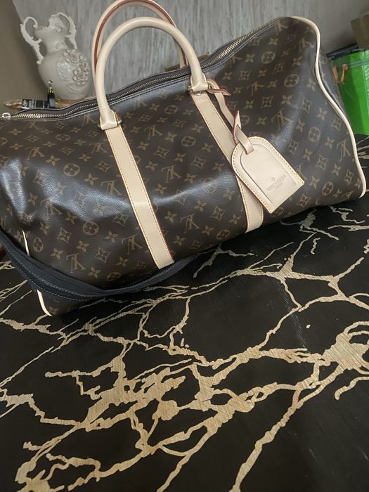 Geanta LV orginala fara defecte aproape noua